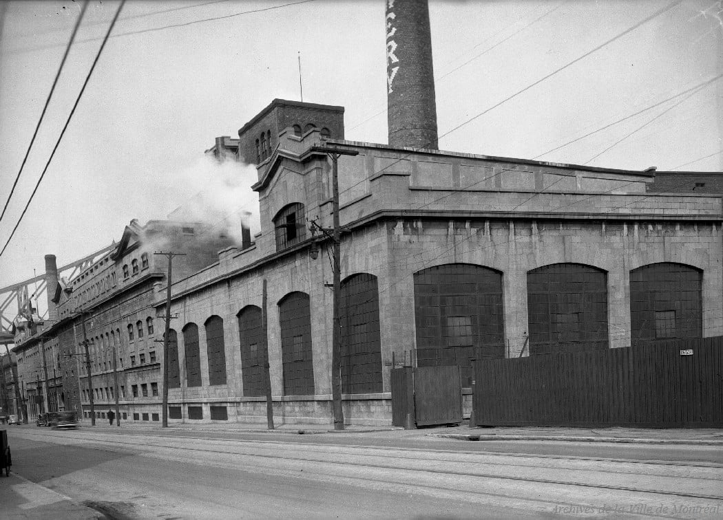 Molson Brewery on Notre-Dame Street in 1936