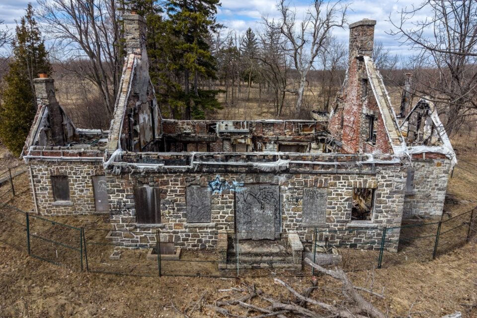 Historic Ste-Anne-de-Bellevue farmhouse should be restored, not erased